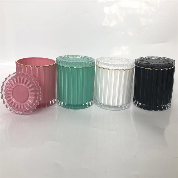 Luxury ribbed glass candle jar with lid